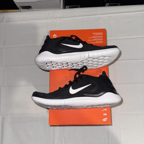 Nike Free RN 2018 Black/White Size 7.5W 942837-001 - Picture 2 of 9